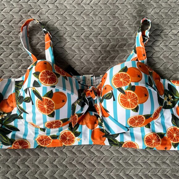 Modcloth x Collectif The Doris Bikini Top Plus size - Picture 1 of 5